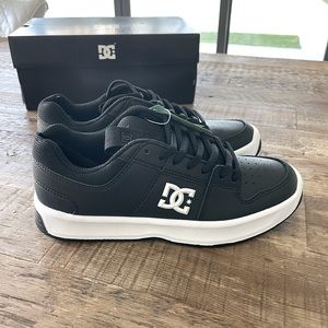 DC Shoes 4.5 unisex